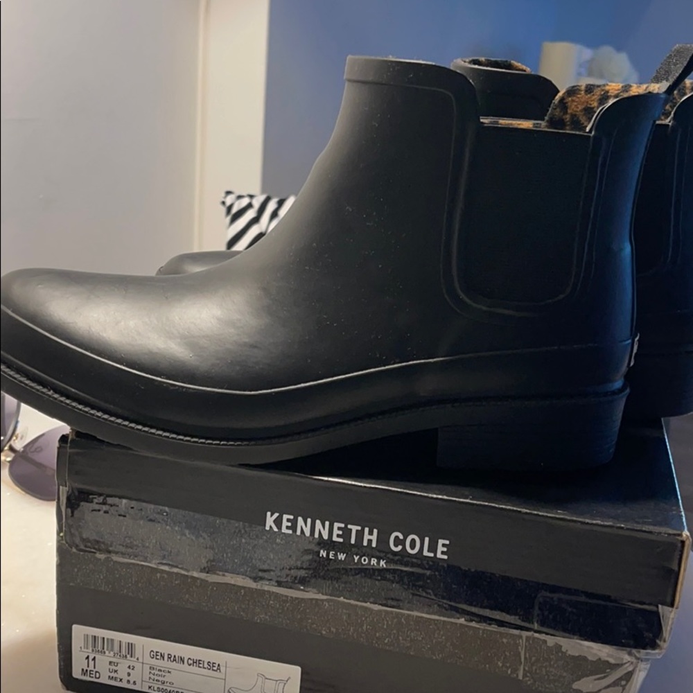 Kenneth Cole Chelsea Rainboots